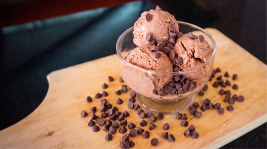 Helado de chocolate con solo 3 ingredientes